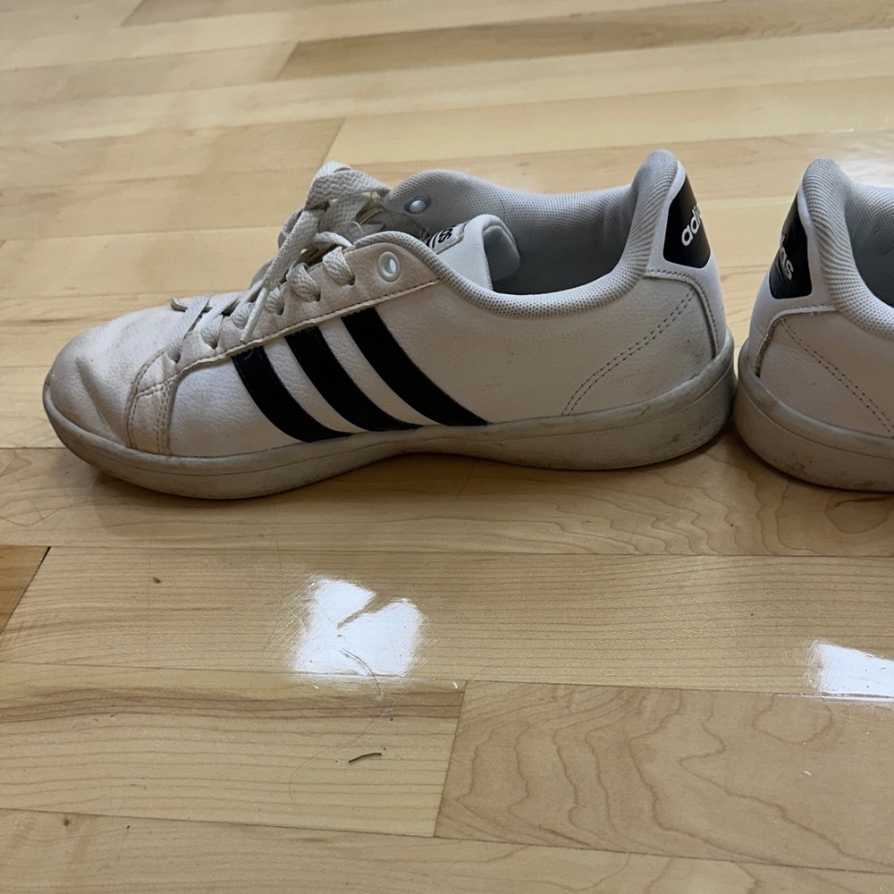 Adidas Memory Foam Sneakers! - Picture 8 of 11